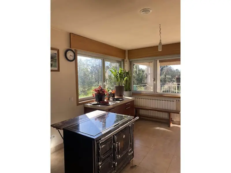 Chalet en Boqueix	ón con Piscina y Finca de 3123m2