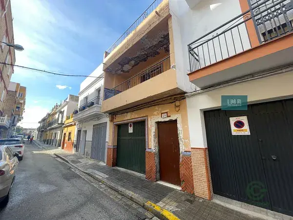 Casa en Torreblanca Sevilla necesita reforma