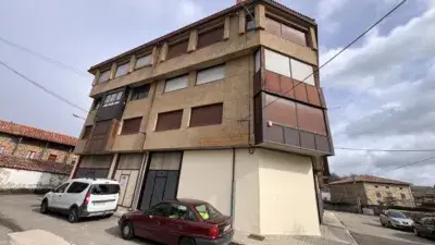 Piso en venta en Calle del Río, 2