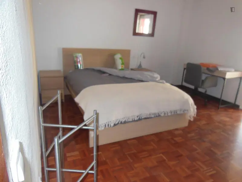 Habitacion con terraza Alcalá de Henares cerca Universidad