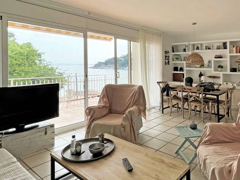 Apartamentos en venta en Roses Girona con vistas al mar
