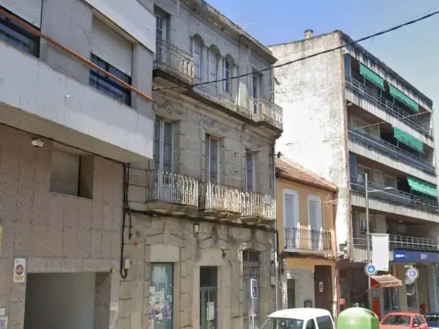 Edificio en Venta en Ribadavia Centro - Alta Rentabilidad