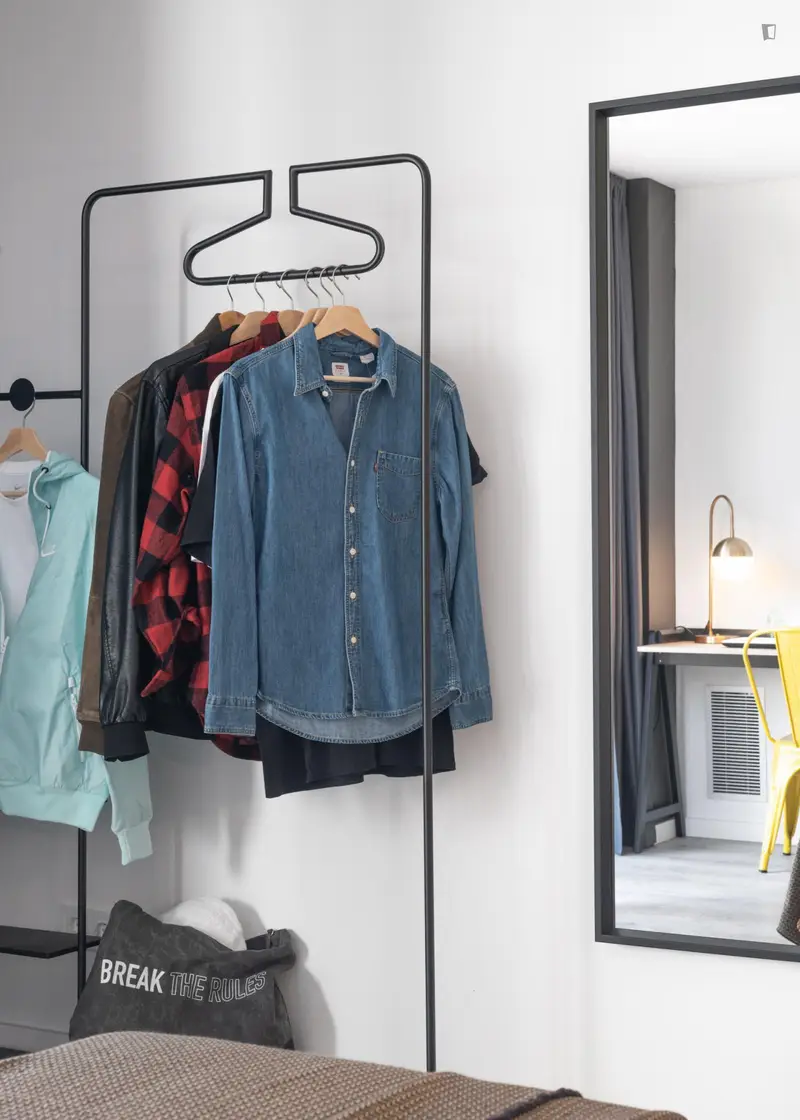 Habitacion Doble Coliving Ramblas Gimnasio Terraza Coworking