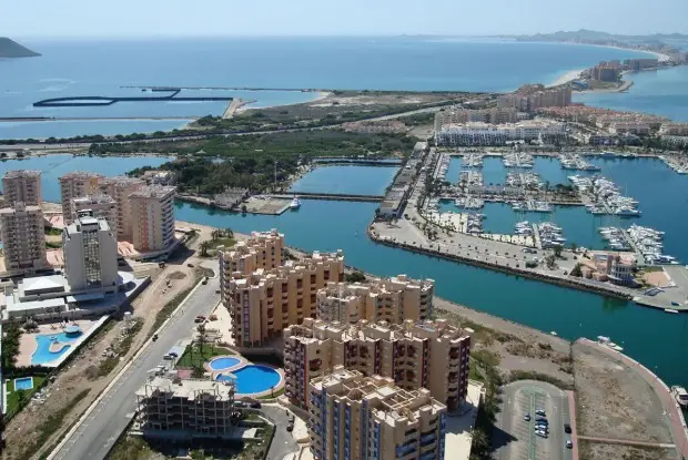 Apartamento 2 Dormitorios La Manga Vistas al Mar
