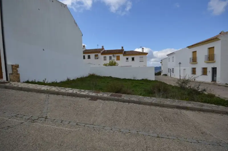 Venta Parcela Urbanizable Benaocaz 106m2