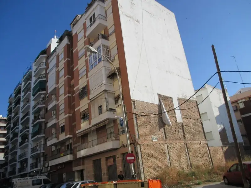 Piso en venta en Huelva 4 habitaciones 2 ba	nos 118m2