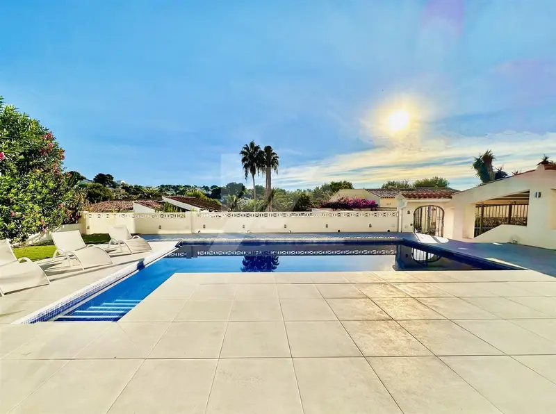Chalet en Venta Montemar Benissa 4 Dormitorios Piscina Jardin