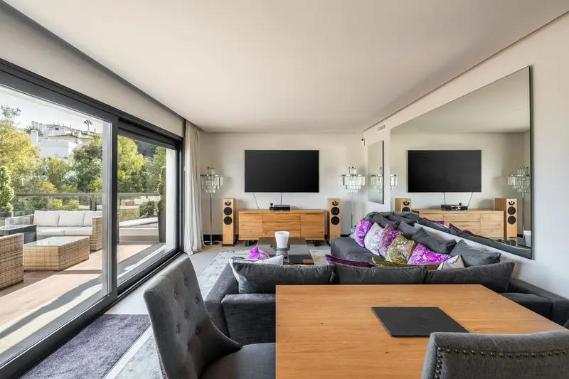Apartamento 3 Dormitorios Nueva Andalucía Lujo Vistas Panorámicas