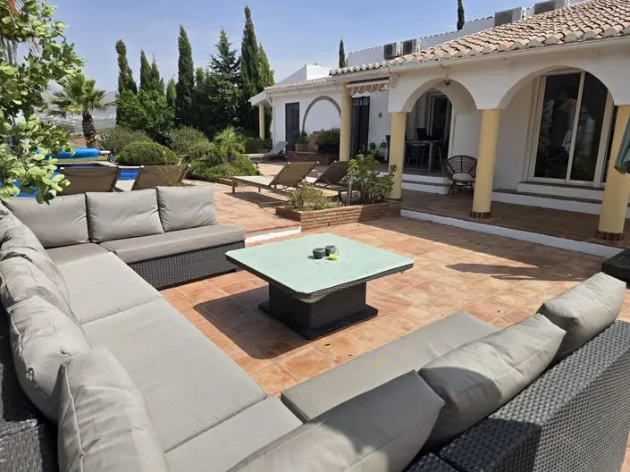 4 Bed Villa for sale