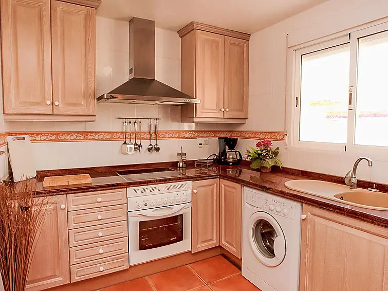 Casa Villa 3 Dormitorios Alquiler Denia España