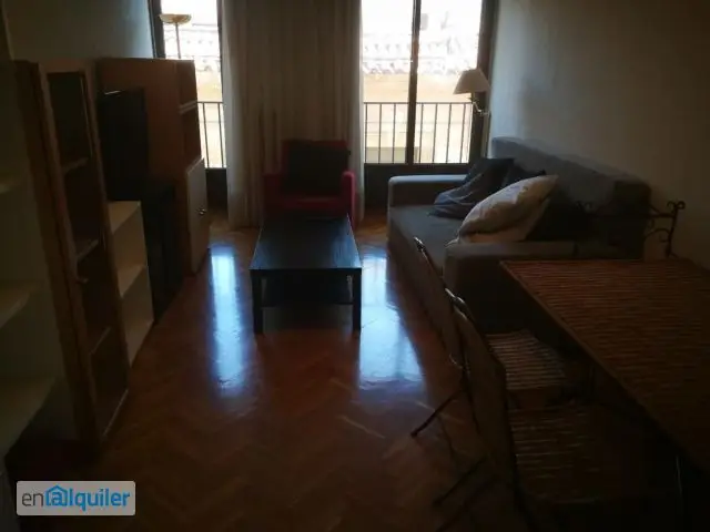 Apartamento Gran Via - Amueblado y con Servicios Centrales
