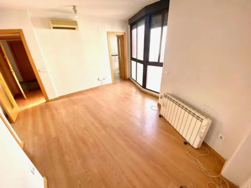 venta Piso en Casco Historico de Vallecas, Madrid (49174618648.100500)- Globaliza