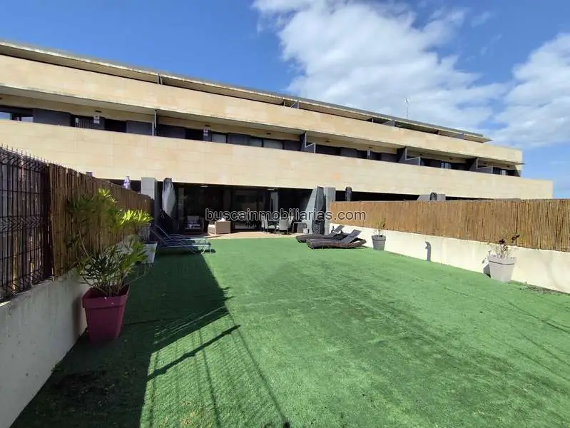 Chalet adosado en Armentia Vitoria Gasteiz 272m2 3 plantas