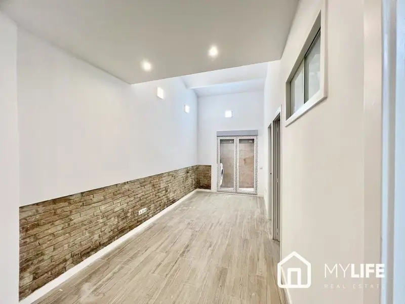 Apartamento 2 Dormitorios 1 Ba	no en Sant Adri	 de Bes		