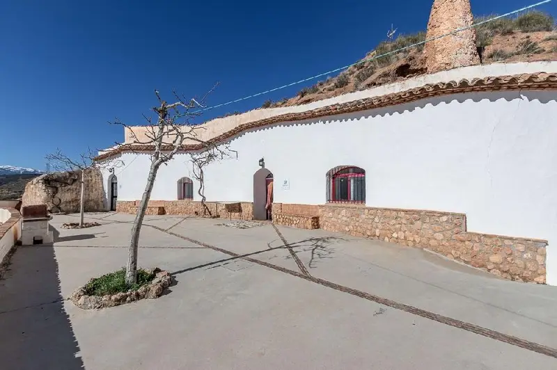 Venta Casa Rural con Patio en Graena