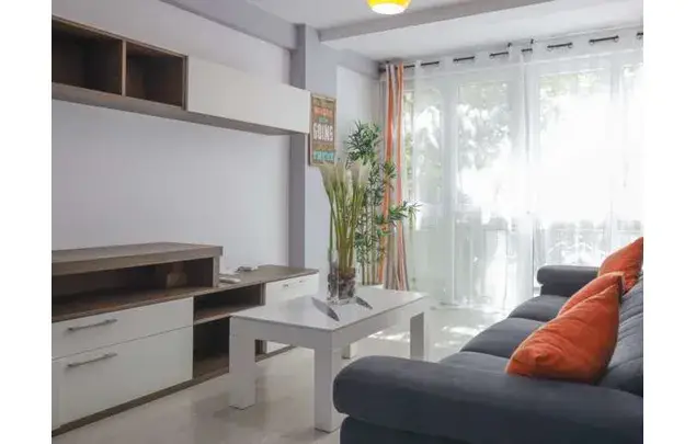 Alquiler habitaciones Alcalá Henares Vía Complutense