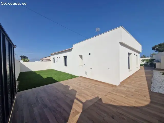 Villa Adosada en Los Balcones Torrevieja