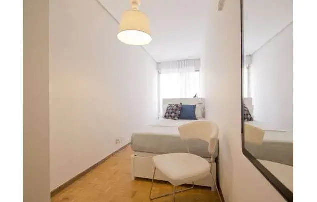 Alquiler Habitacion Madrid 120m2 6 Dormitorios 2 Baños