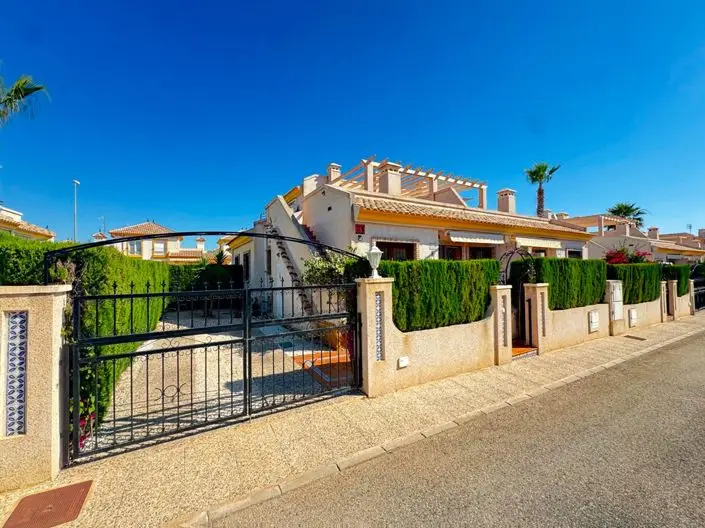 Bungalow 2 Dormitorios Villamartin Pau 8