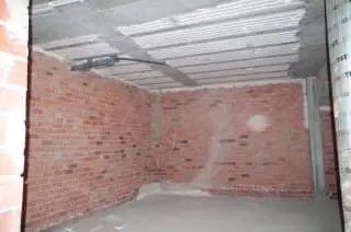 Local en Venta Viator 116 m2 Ascensor Patio