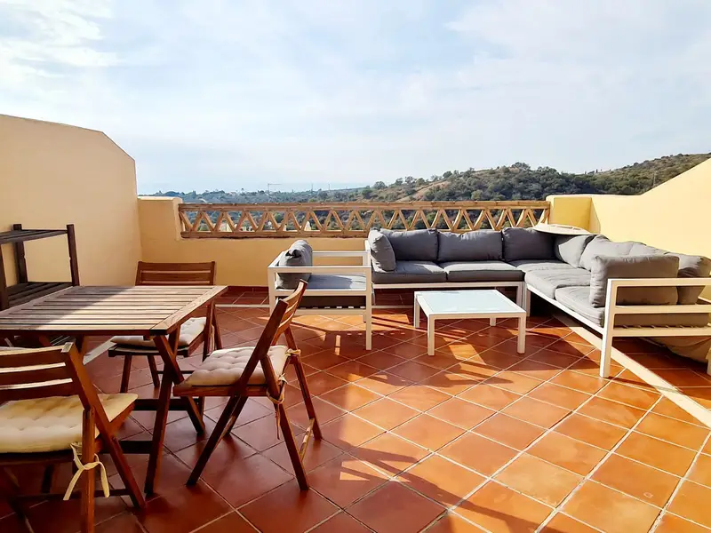 Apartamento 2 Dormitorios Alquiler Elviria
