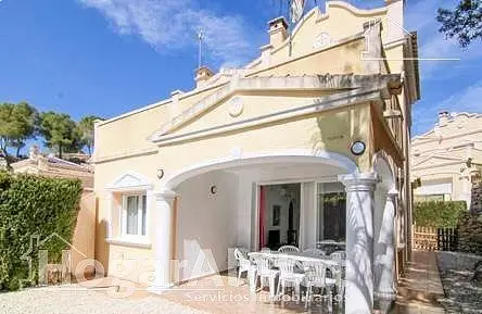 Adosado en Cometa III Calpe con Piscina y Garaje