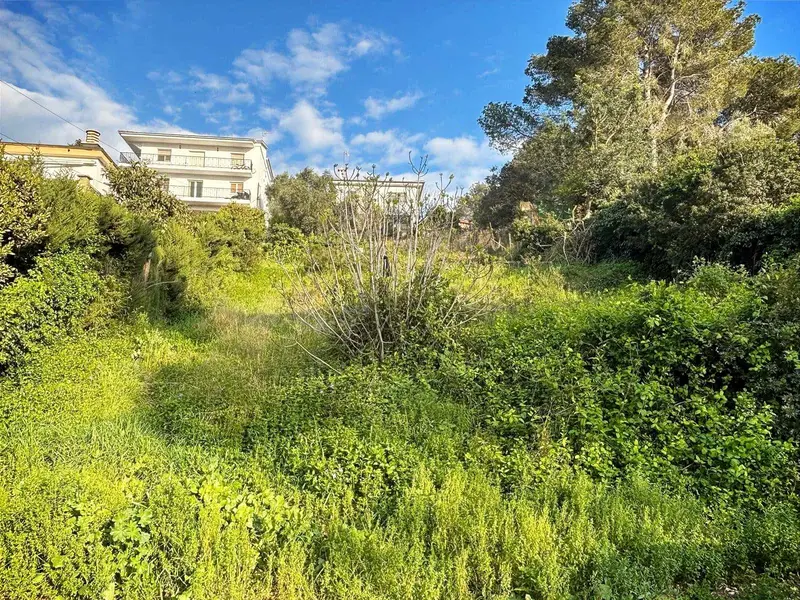 Solar/Parcela en venta en Canyelles, Barcelona