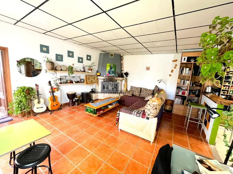 Chalet en venta en Uceda con piscina y acceso al rio Jarama