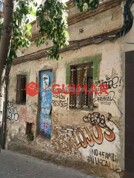 Parcela Urbana en Venta en Barcelona El Verdun