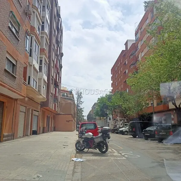 Bajo Comercial en Valencia con Aislamiento Acústico