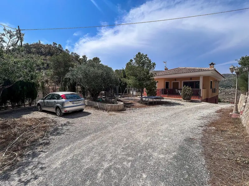 Casa Rural en Petrer Alicante Venta 218m2
