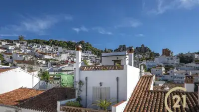 Chalet adosado en venta en Calle Casares, 30