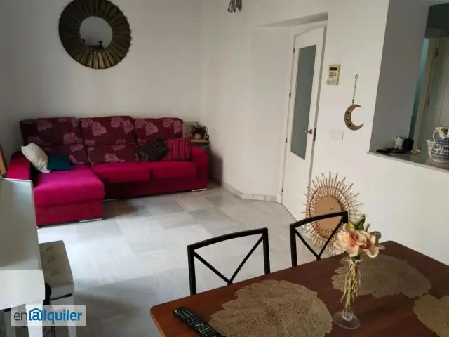 Piso en calle Hiniesta, San Julián, Sevilla