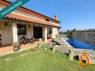 Casa en Quintes con Jardin y Piscina Cerca de la Playa