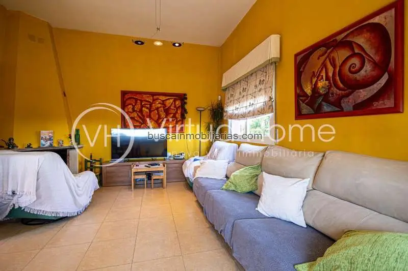 Casa en venta en Palafolls  5 habitaciones piscina jardin