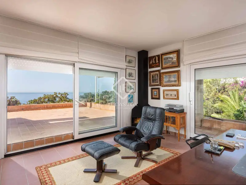 Chalet en Cala Sant Francesc Blanes con vistas al mar