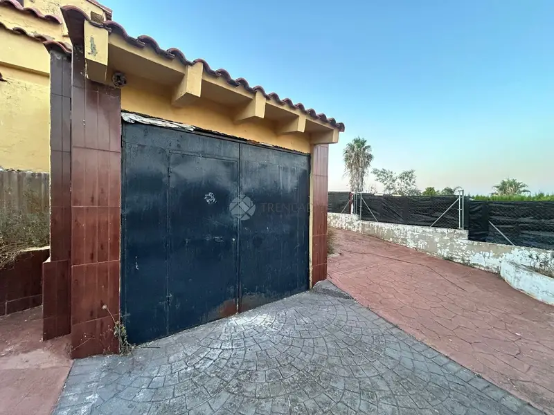 Chalet en Venta Montroy Valencia 102m2 Piscina Jardin