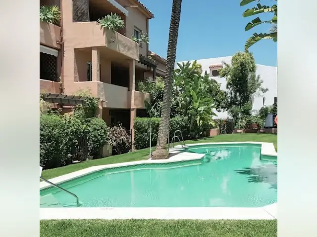 Apartamento 2 Dormitorios Milla de Oro Marbella