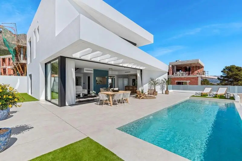 Villa en venta Polop 3 dormitorios 3 baños piscina garaje