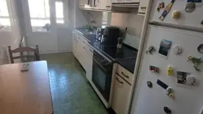 Piso en Venta Calle Juntas Generales 3 Dormitorios 78m2