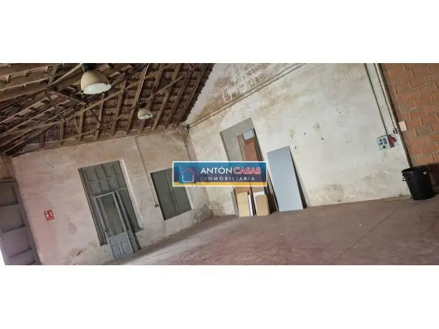 Local Comercial para Vivienda en Novelda 139m²