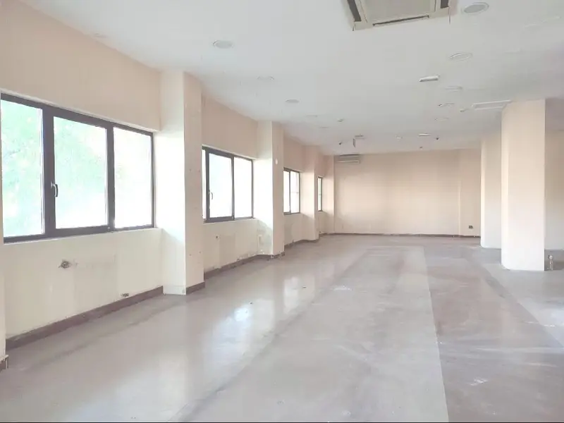 Venta Local Comercial Moratalaz Madrid