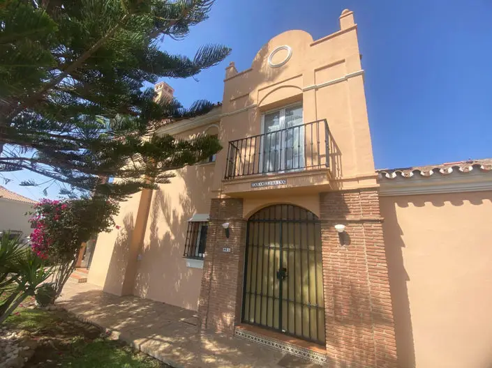 Villa 5 Dormitorios Riviera del Sol Cerca Playa