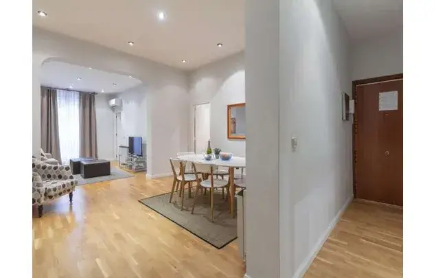 Apartamento 2 Dormitorios Madrid Cortes Amueblado