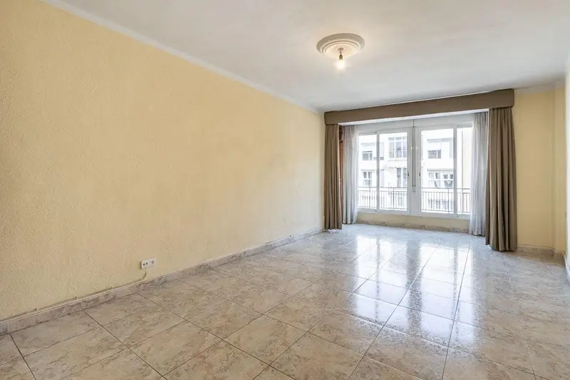 Piso 246m2 en Centro Granada 5 Dormitorios 2 Baños