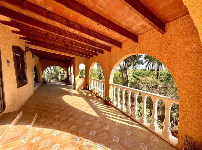 Finca Rústica en Rojales con Apartamento y Jardín