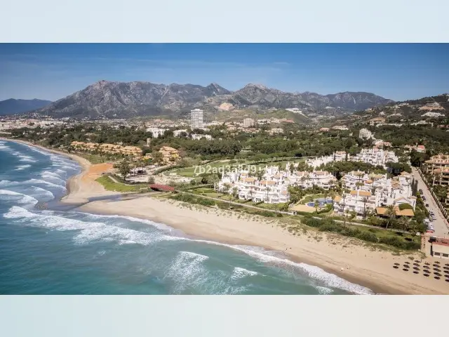 Apartamento de Lujo en Los Monteros Marbella 3 Dormitorios Vistas al Mar
