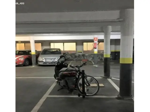 Plaza Parking Moto Calle Betlem Gràcia