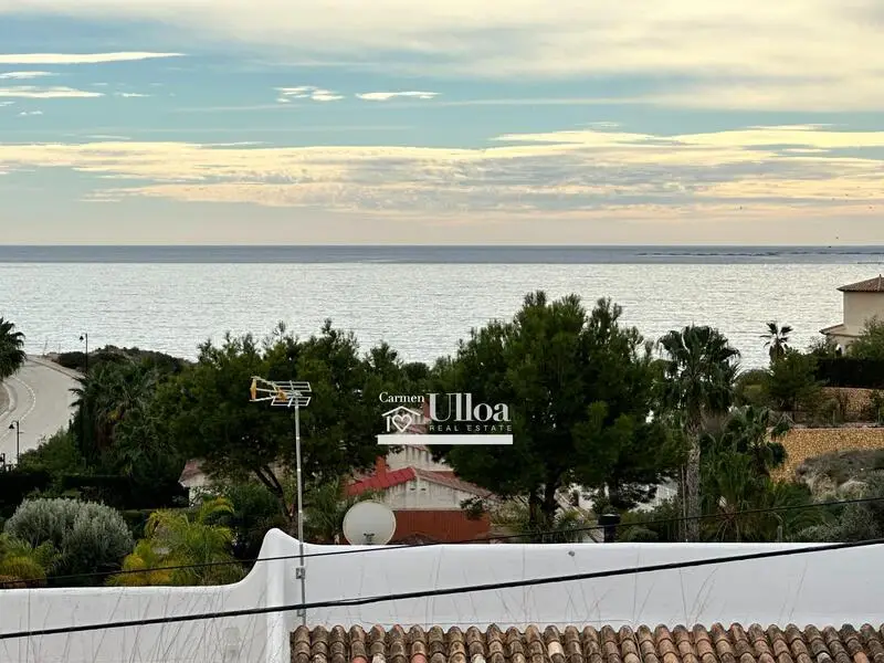 Casa en Cala Dor con Vistas al Mar para Reformar o Construir