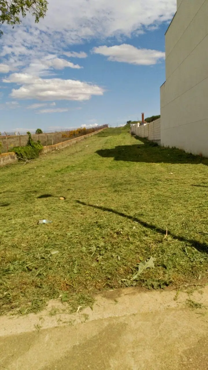 Solar Urbano 870m2 Vivienda Familiar Frente Estadio La Llanera